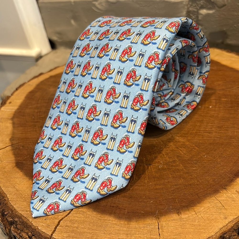Vineyard Vines Blue and Red Cowboy Boots & Overalls‎ Silk Tie